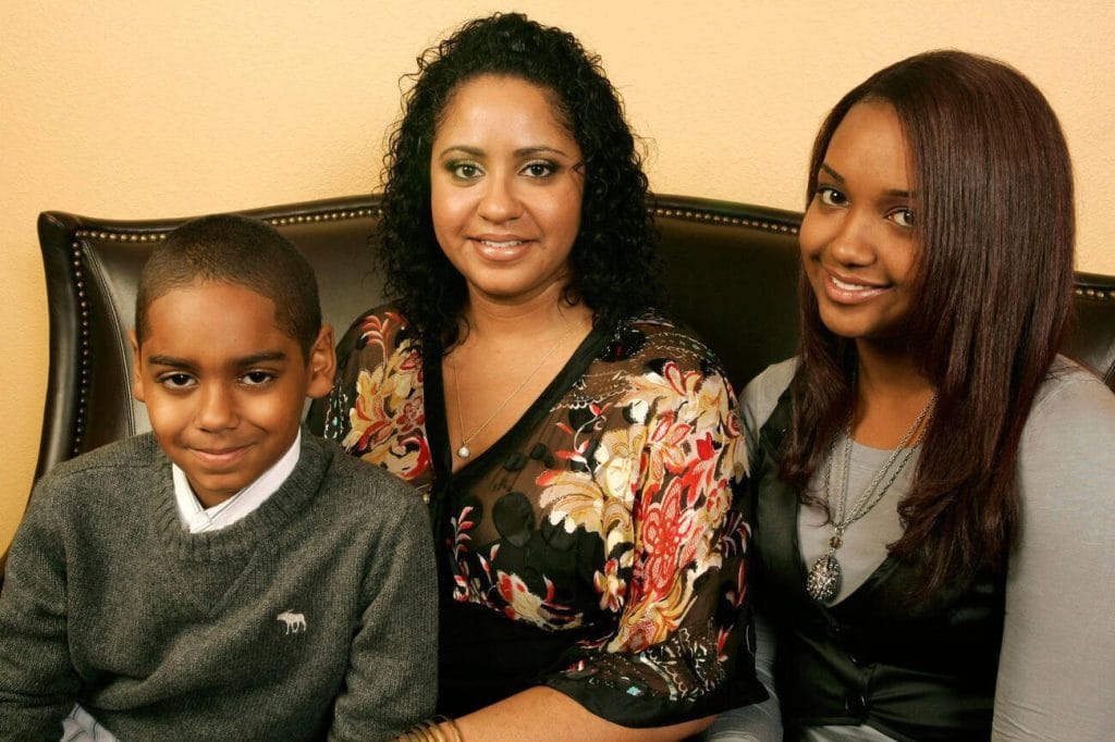 Laurie Holmond's approach to co-parenting with Snoop Dogg